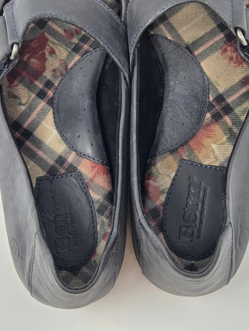 Born Womens Mary Jane Flats Dark Grey Leather Hook Loop Strap F03604 Size 9.5M